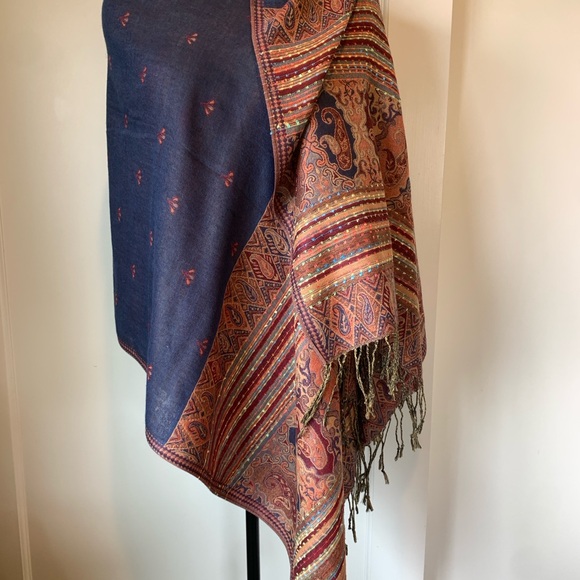 Pashmina Multicolor Patterned Scarf - Picture 8 of 10